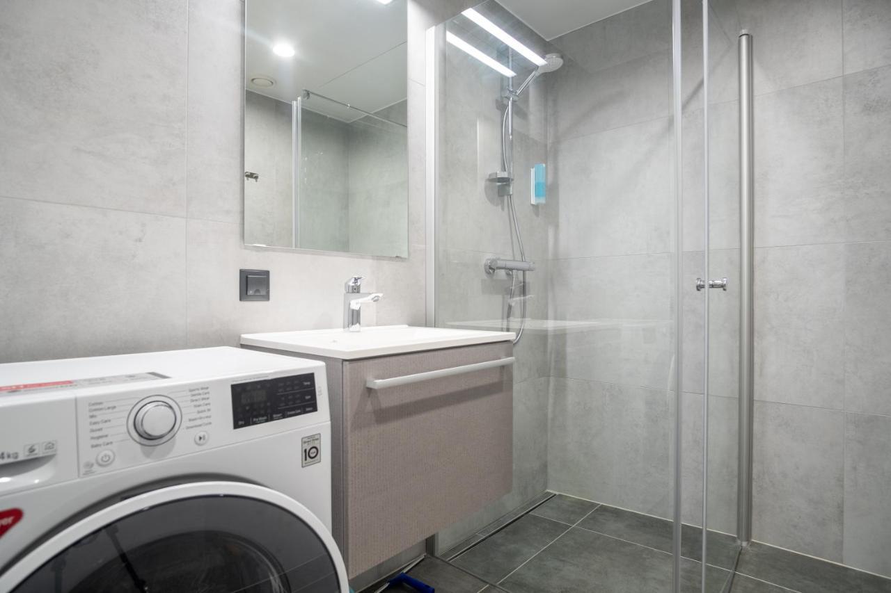 Dream Stay - Brand New Apartment With Balcony & Free Parking Tallinn Buitenkant foto